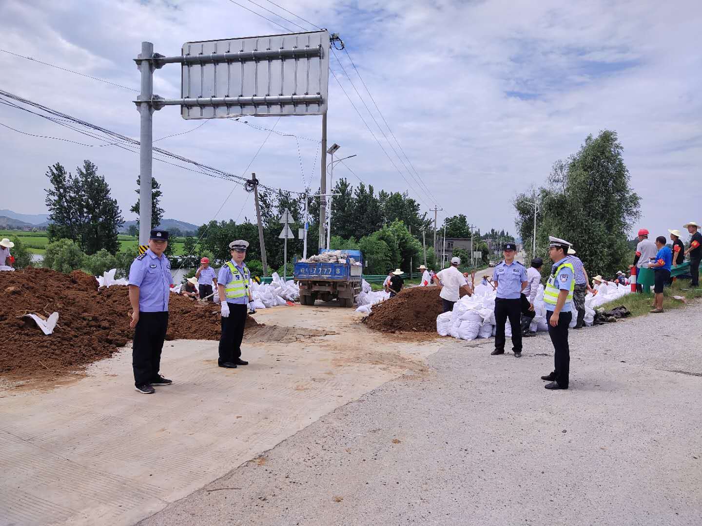 滑石关村委会最新交通新闻,滑石关村委会最新交通新闻，重塑乡村道路，迈向发展新时代